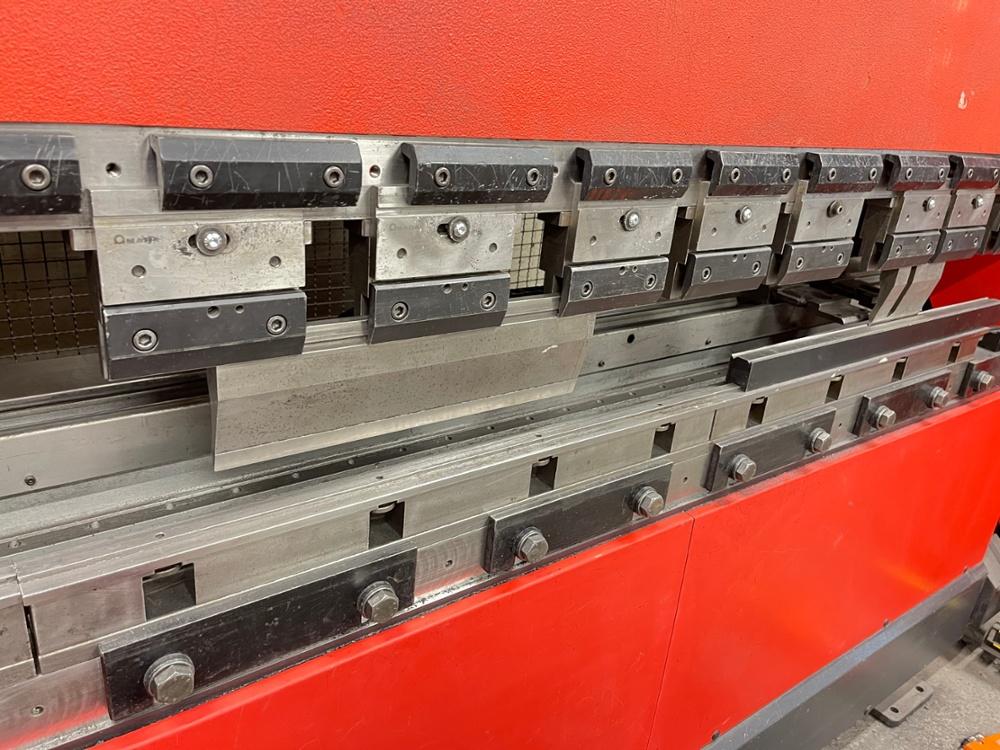 AMADA HFE M2 80-25SL  2001